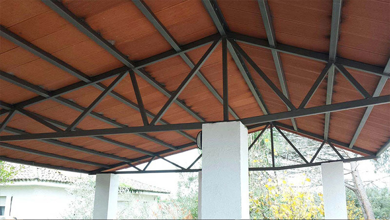 Estructura exterior para techado de porche por Cerrajería Keymar